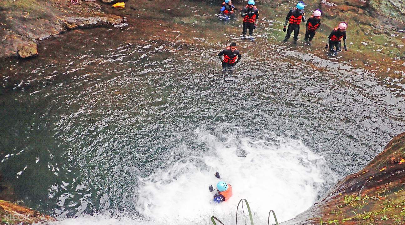 River Tracing and Rock Diving Experience at Jinyue Waterfall in Yilan