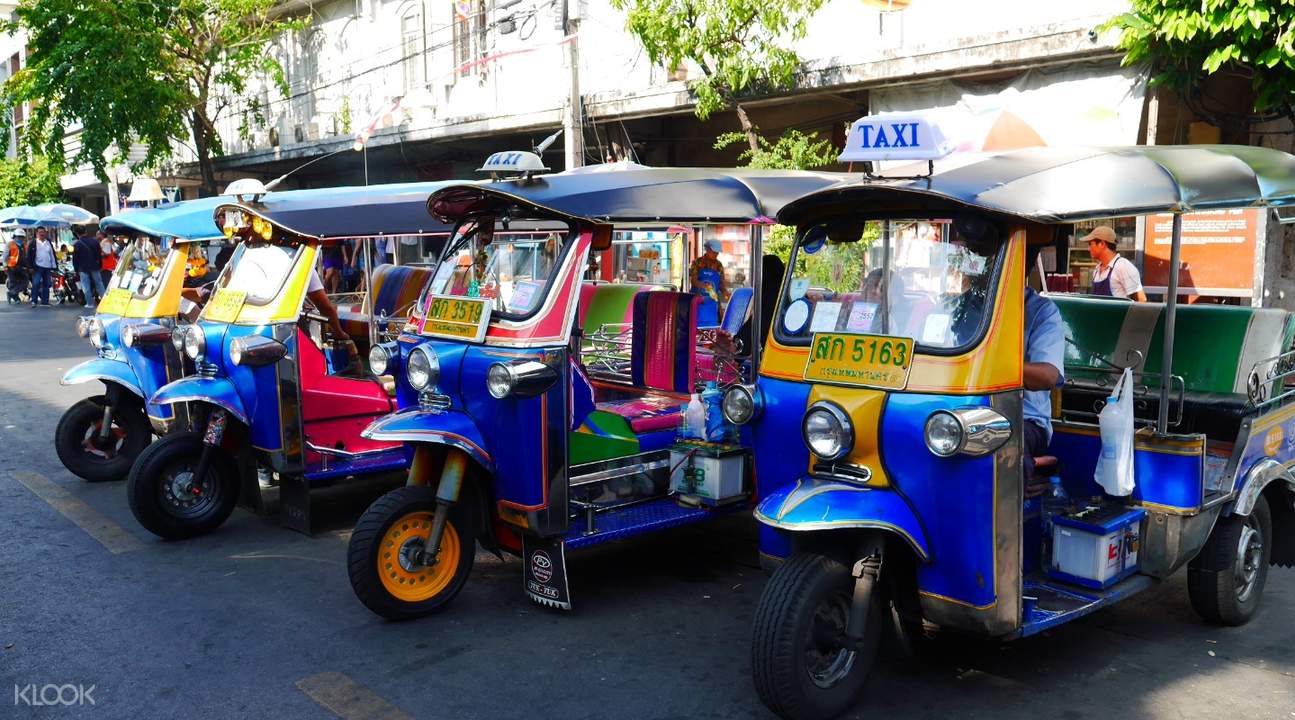 Wat Saket Golden Mount Temple and Tuk  Tuk  Half Day Tour 