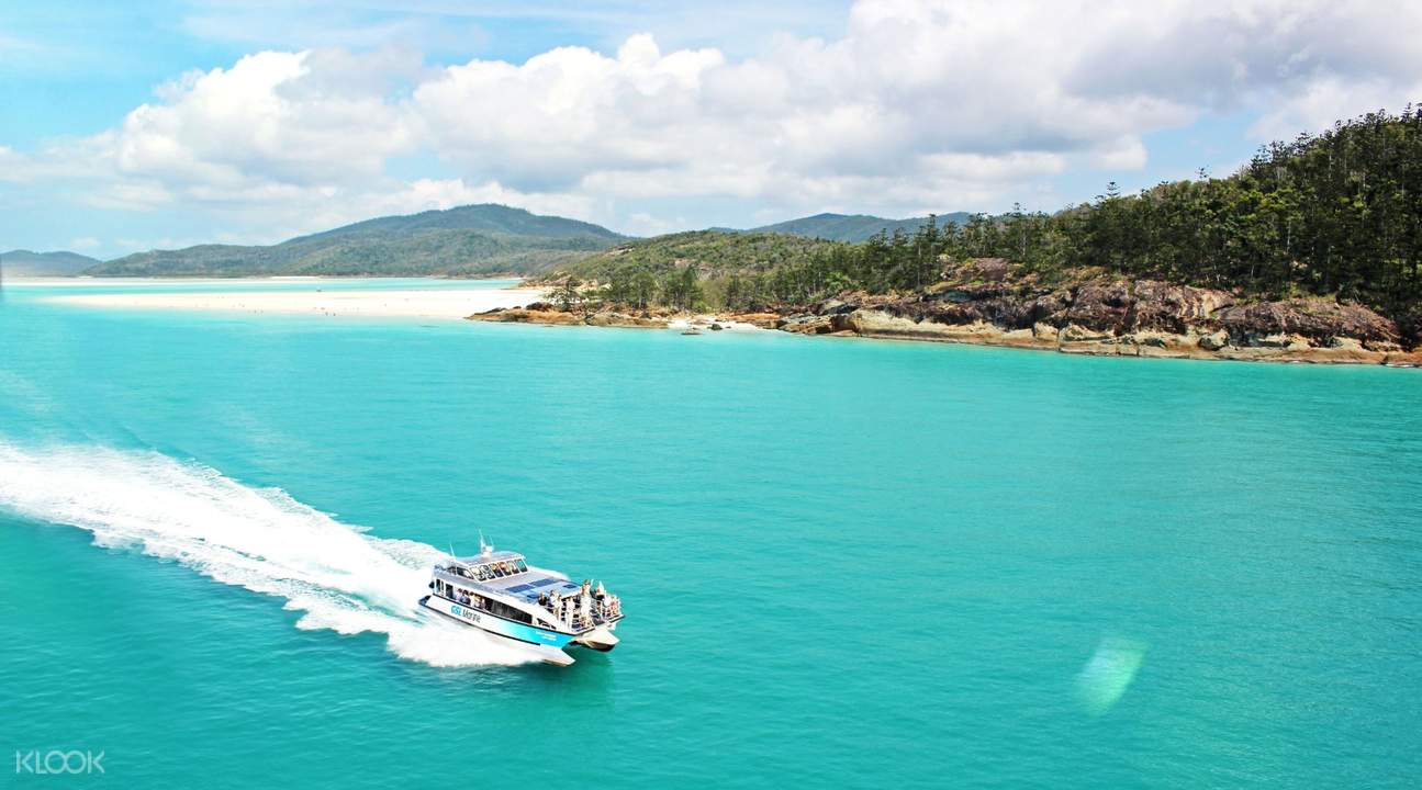 Excursion D Une Journee Avec Vol Au Dessus De La Grande Barriere De Corail Et Croisiere A Whitsundays