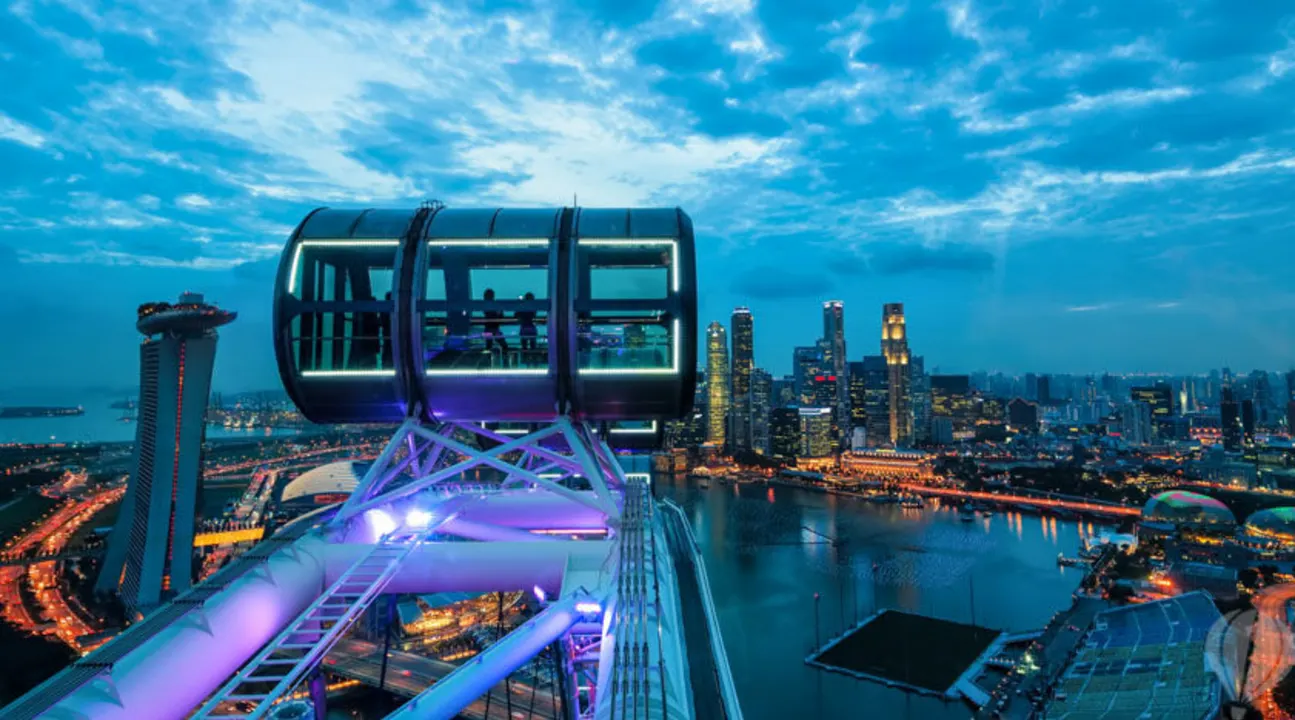 singapore flyer restaurant observation wheel