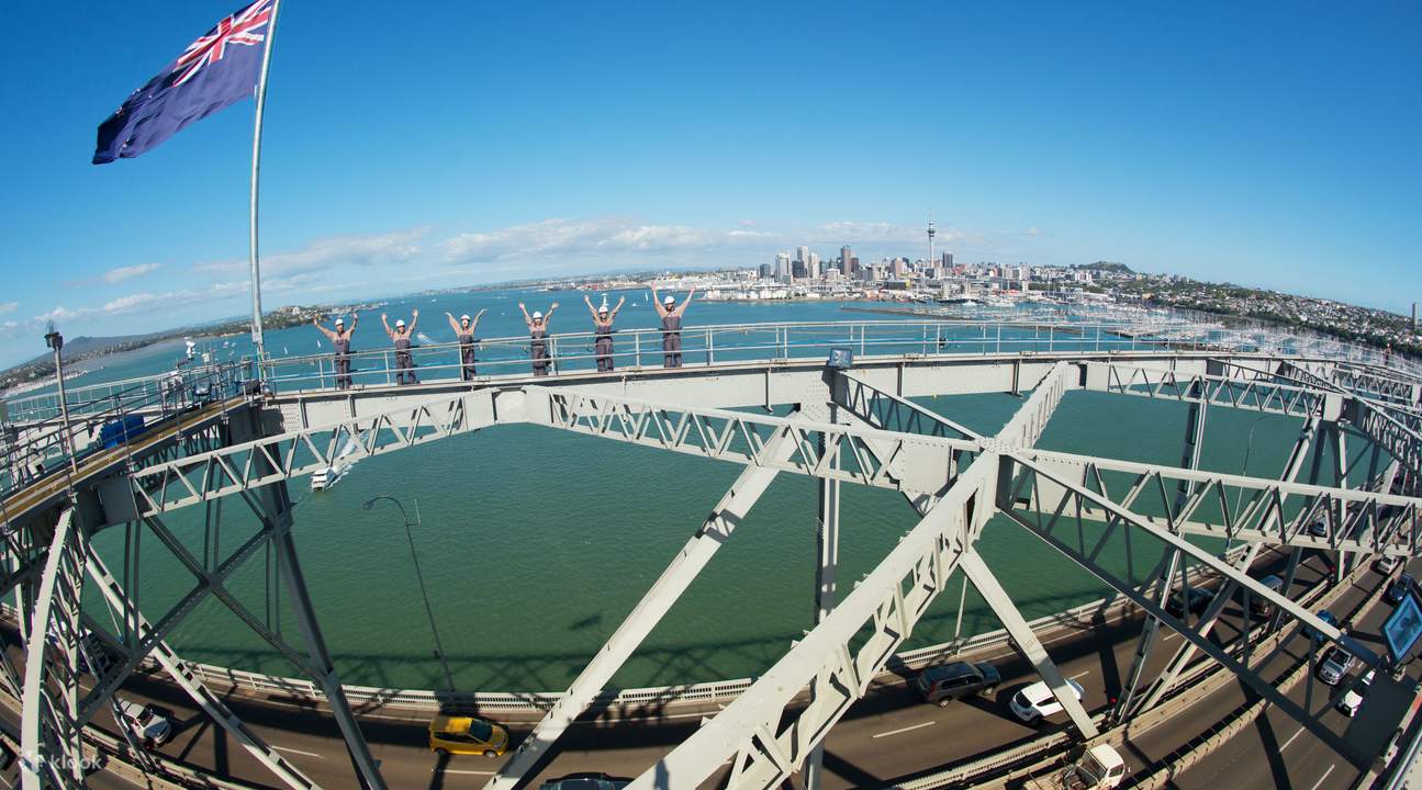 Besteigung der Auckland Harbour Bridge