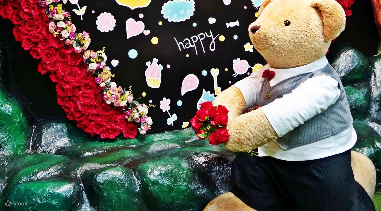 What happens to the Teddy Bear Museum in Pattaya? - Quora