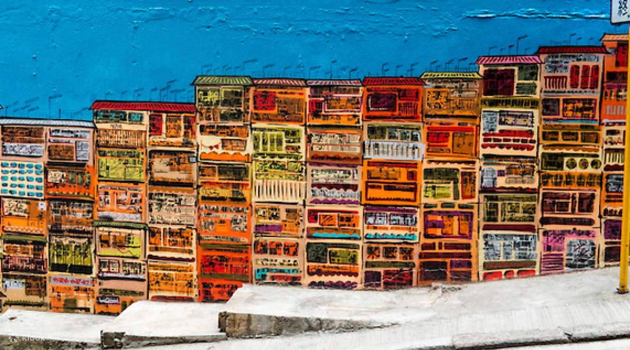 Central Street Art & "Eat Pray Art" Half Day Tour in Central, Hong Kong