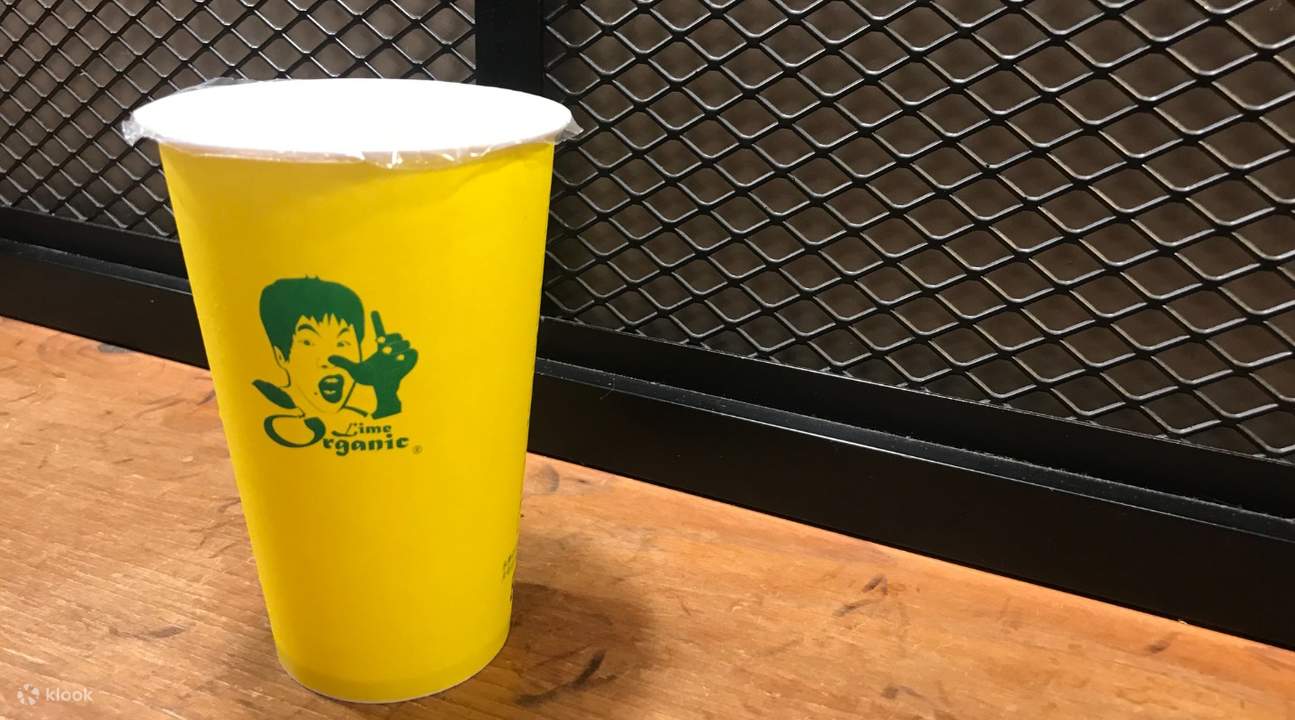 Mango & Pineapple Snow Dairy ที่ Smoothie & Juice Bar ที่สถานี Dongmen