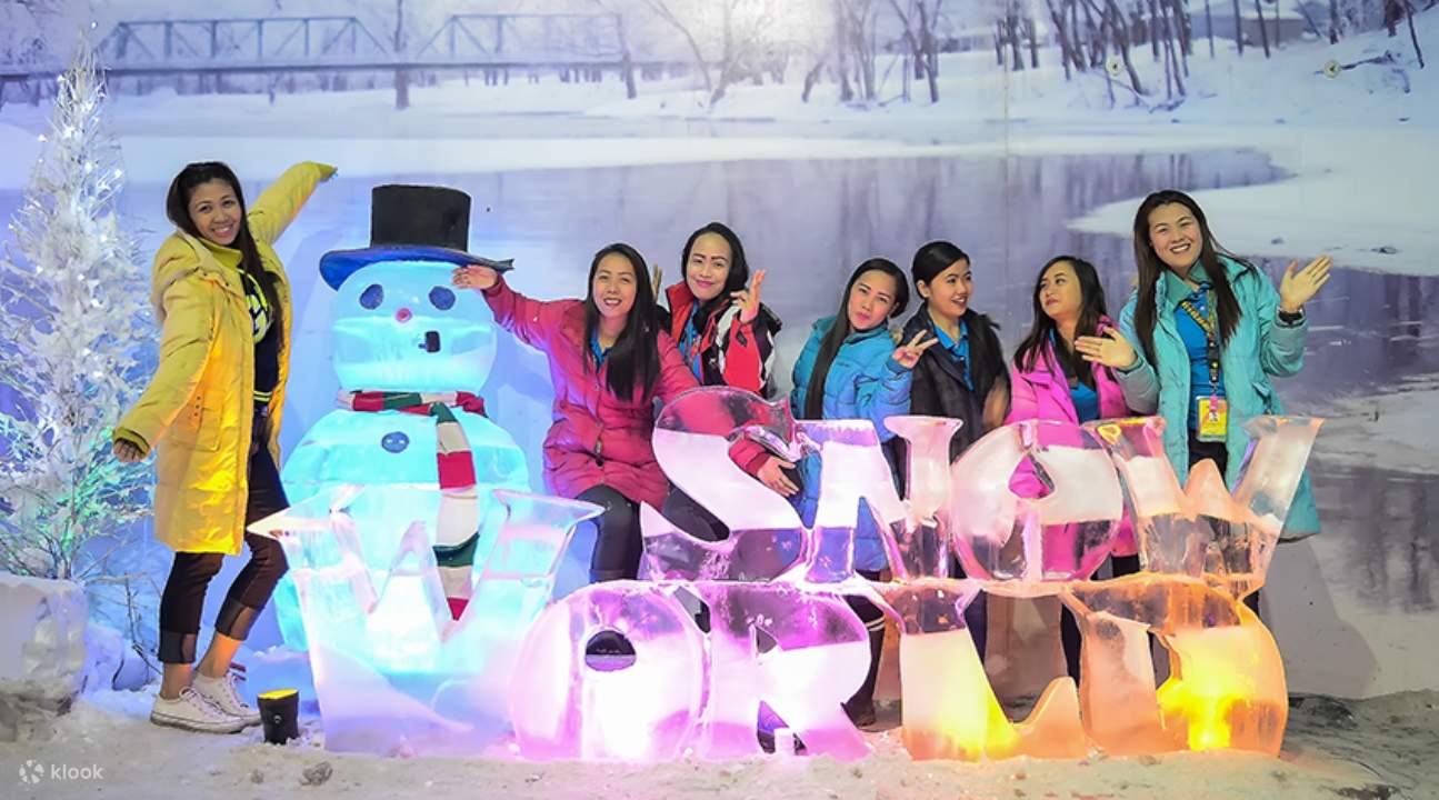 gente en Snow World Cebu