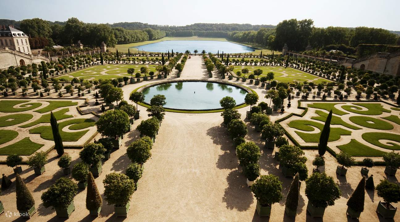 Palace of Versailles & Gardens Guided Tour 