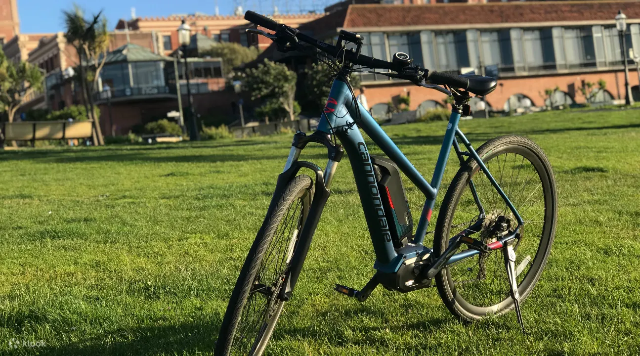 Unlimited Biking San Francisco 出租的 Cannondale 电动自行车