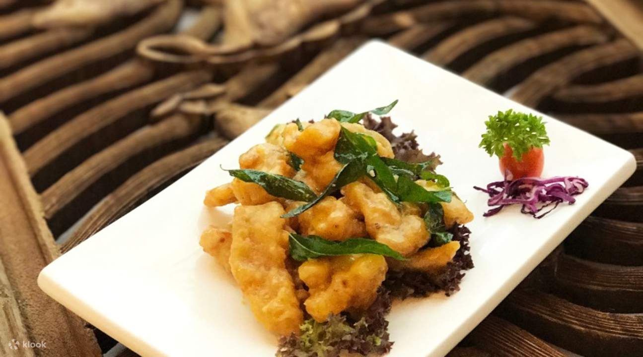 Ayam Telur Masin di Golden Valley, Melawati Mall