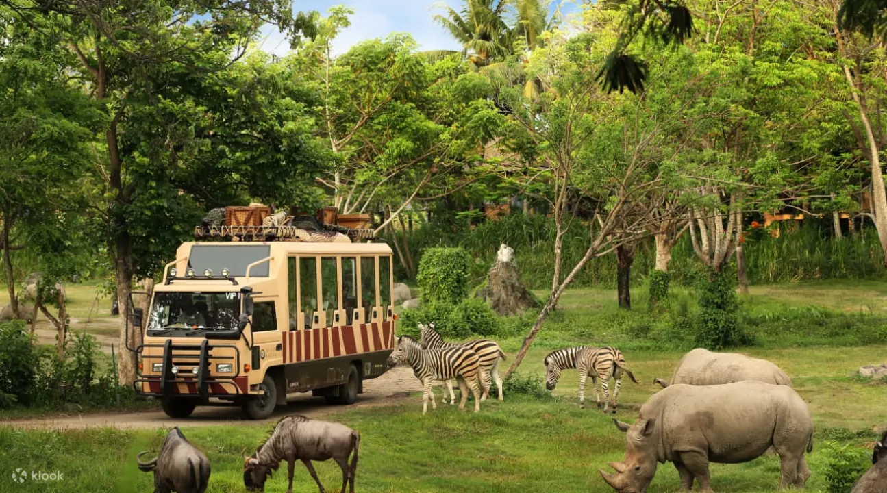 探索巴厘岛野生动物园 (Bali Safari Marine Park)