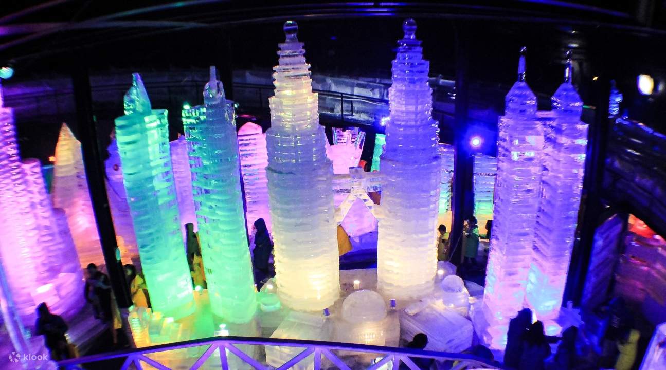 esculturas de hielo en Snow World Cebu