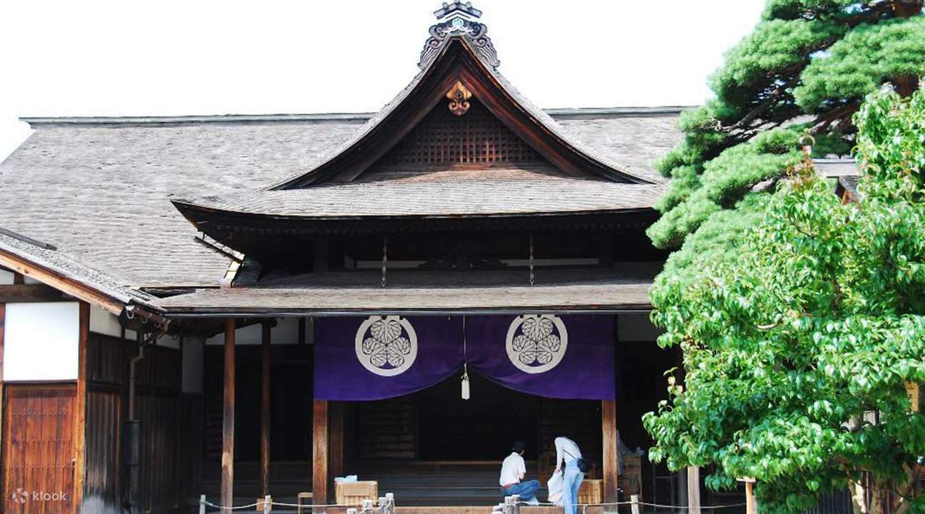 Takayama Jinya