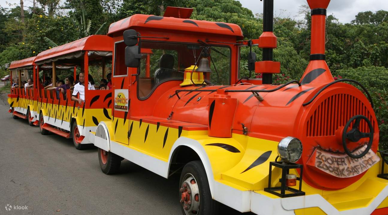 Zoobic Train di Zoobic Safari di Subic