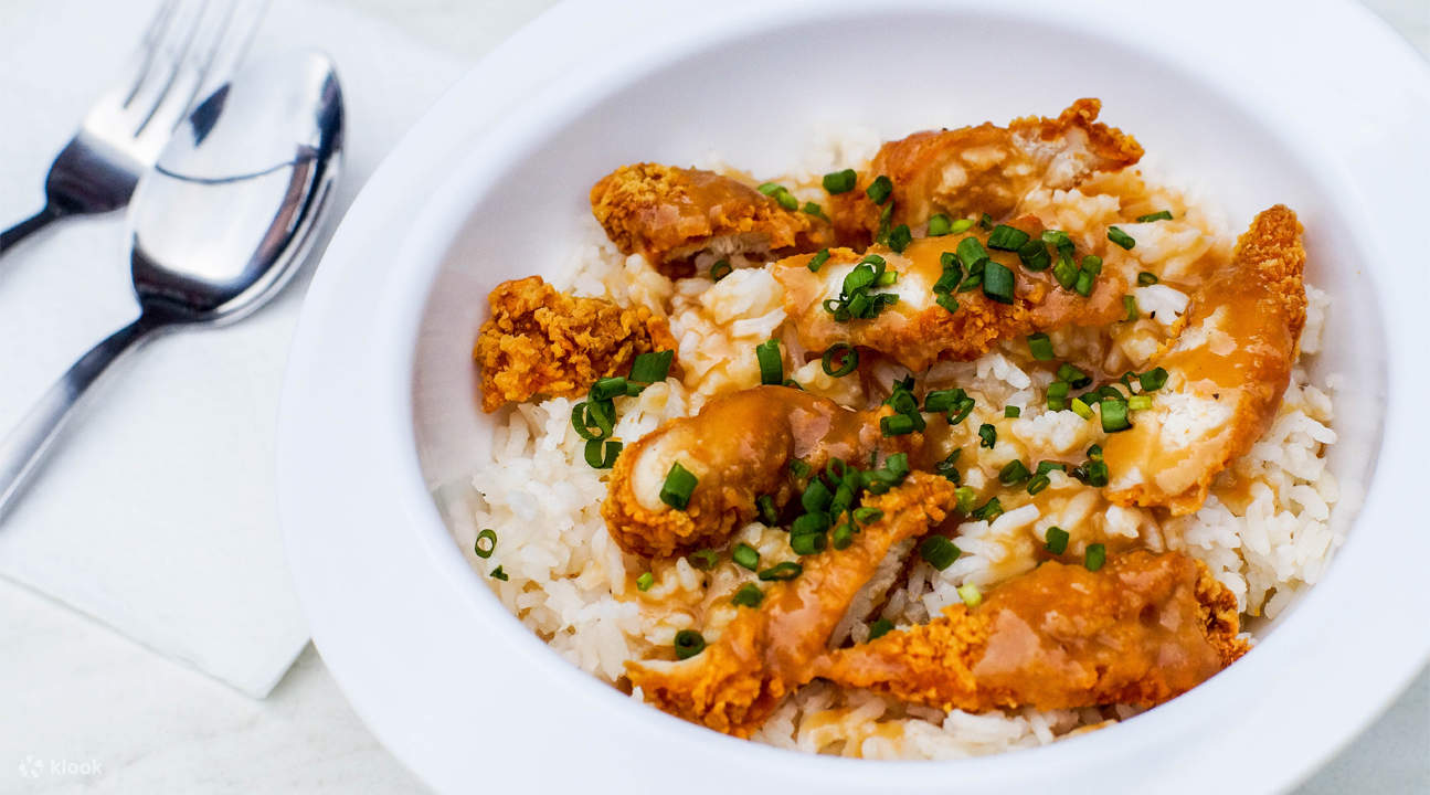 ลิ้มรสอาหารจานด่วนทั้งเผ็ดร้อนและกลมกล่อม