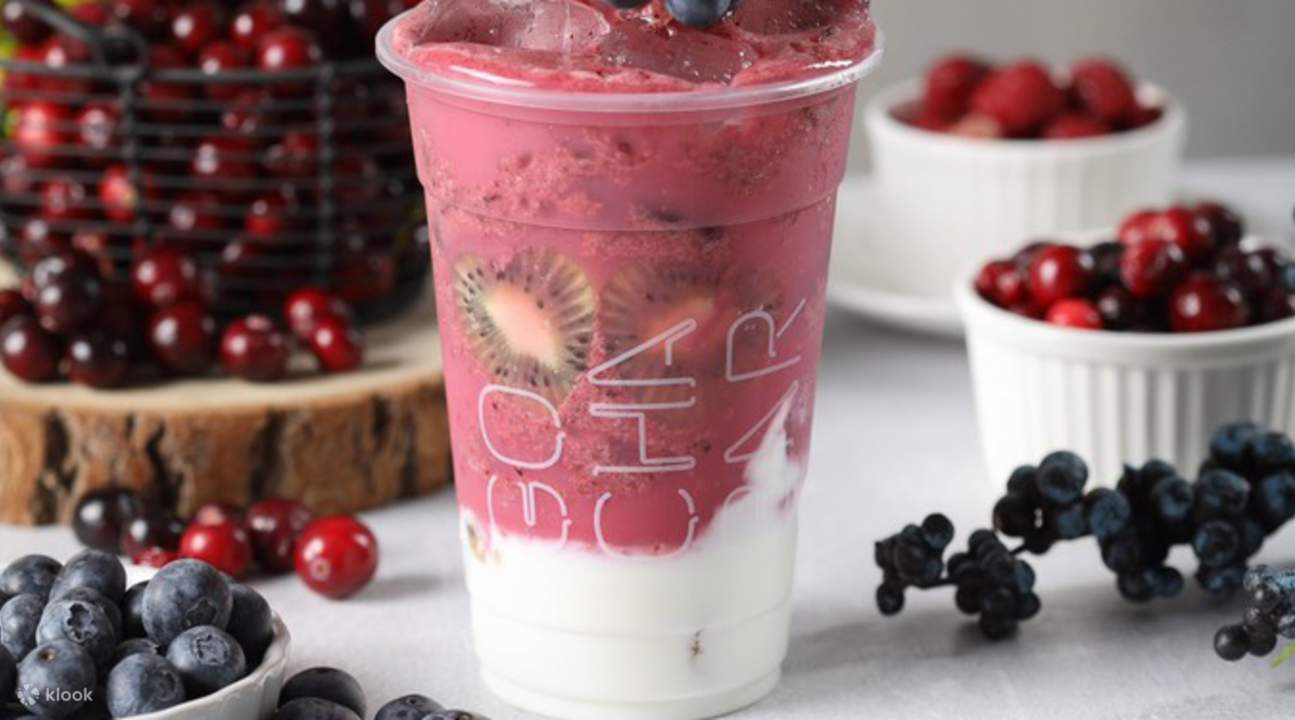 Mix Yogurt at GOCHA BAR in Zhongshan Station