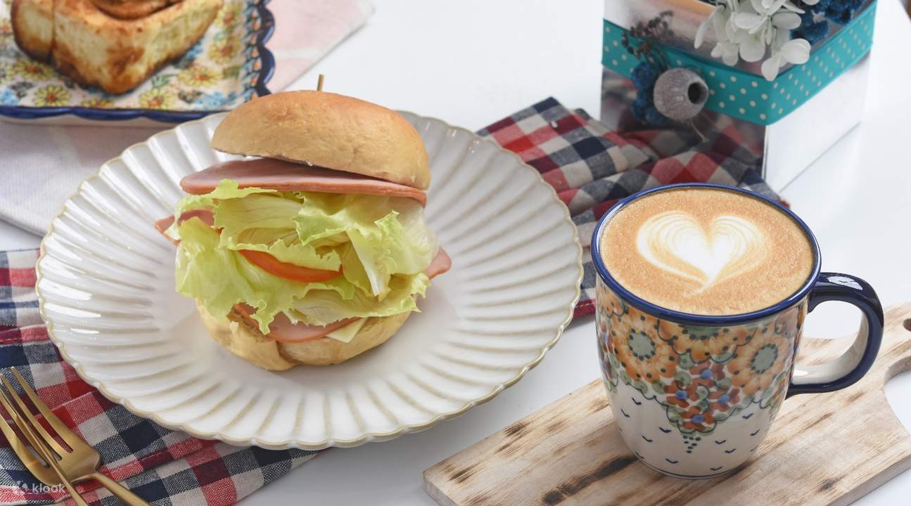 ร้านกาแฟ EddieWow - สถานี MRT Xiangshan