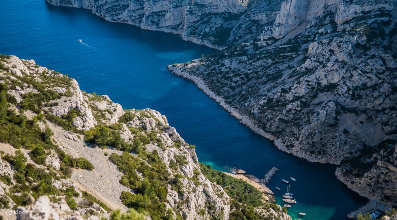 Calanques Area Flight Experience from AixenProvence Klook India