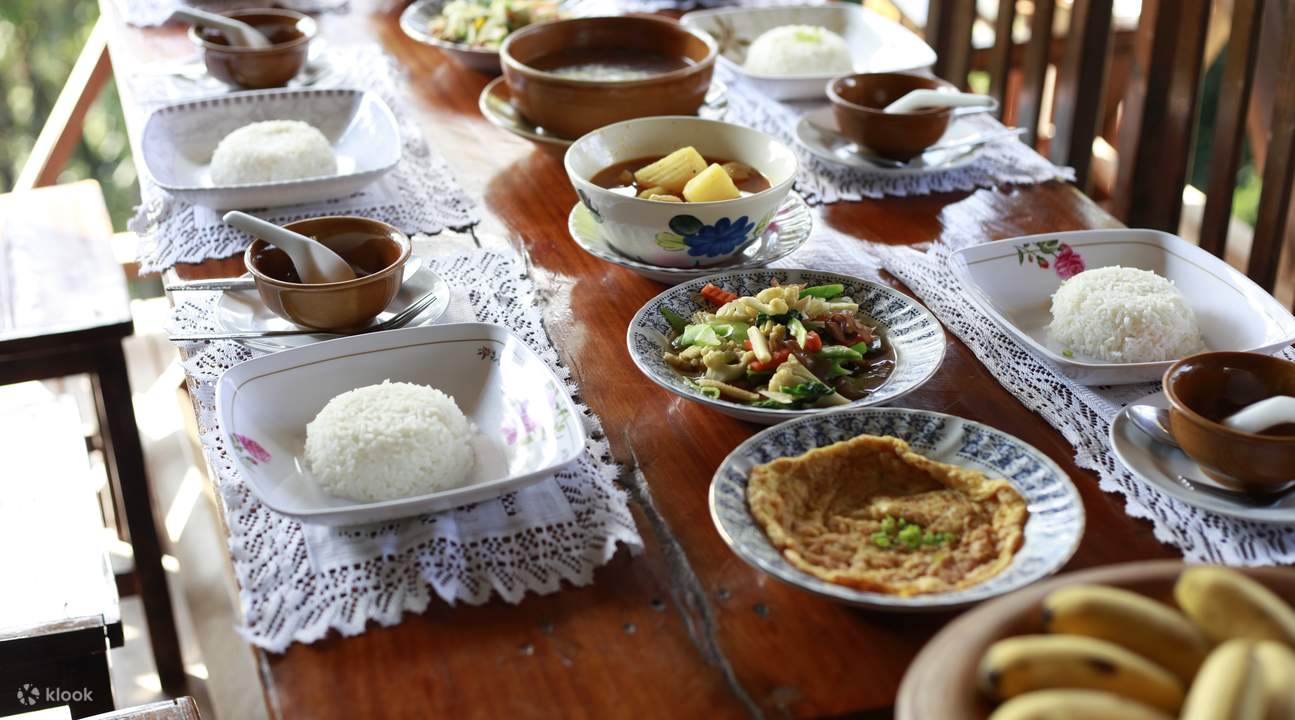 обед-буфет, полет в джунглях, приключение на зиплайне 