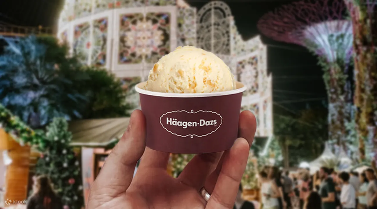 ice cream at Christmas Wonderland Häagen-Dazs™ in Singapore