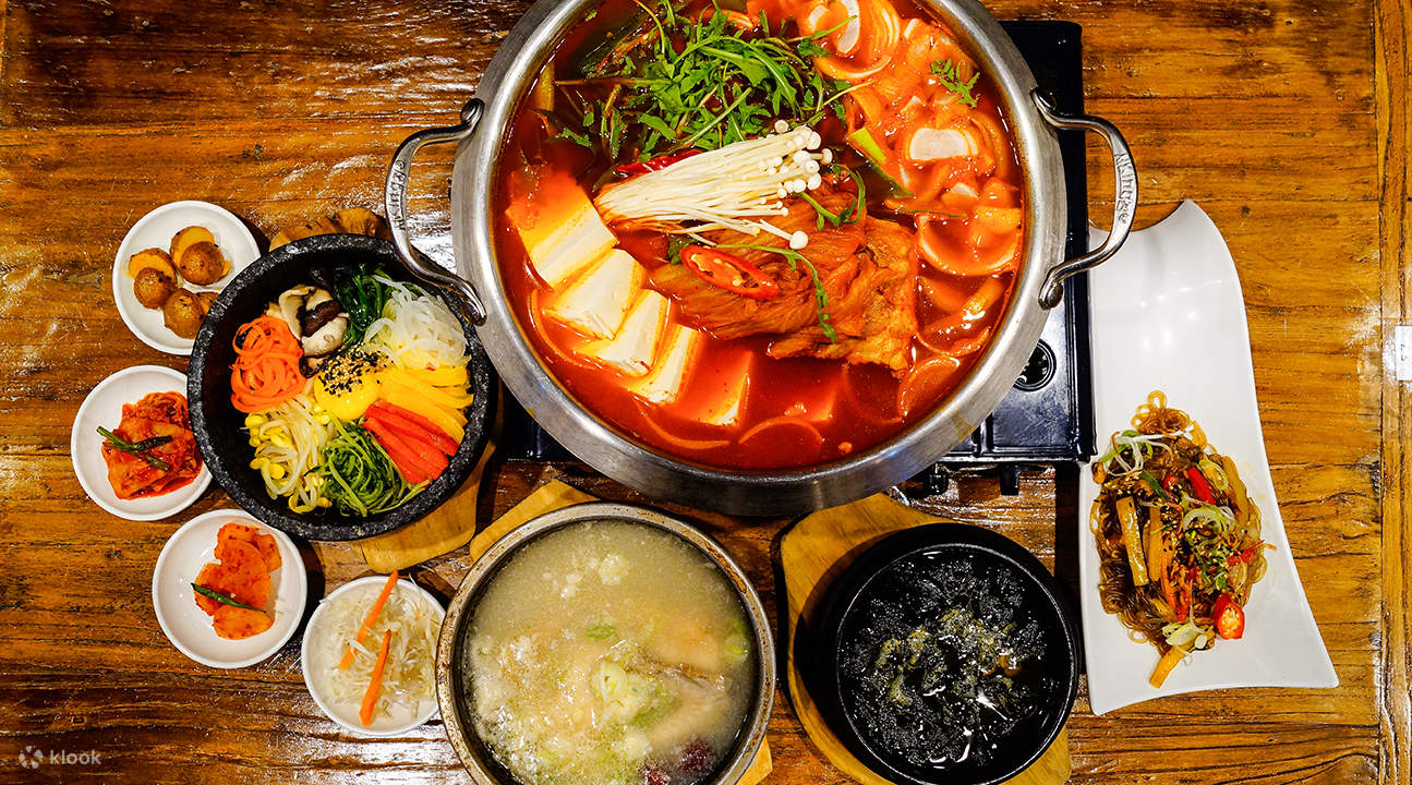 ร้านอาหารเกาหลี Kimchi Korean ในย่านซันเทคซิตี้ สิงคโปร์