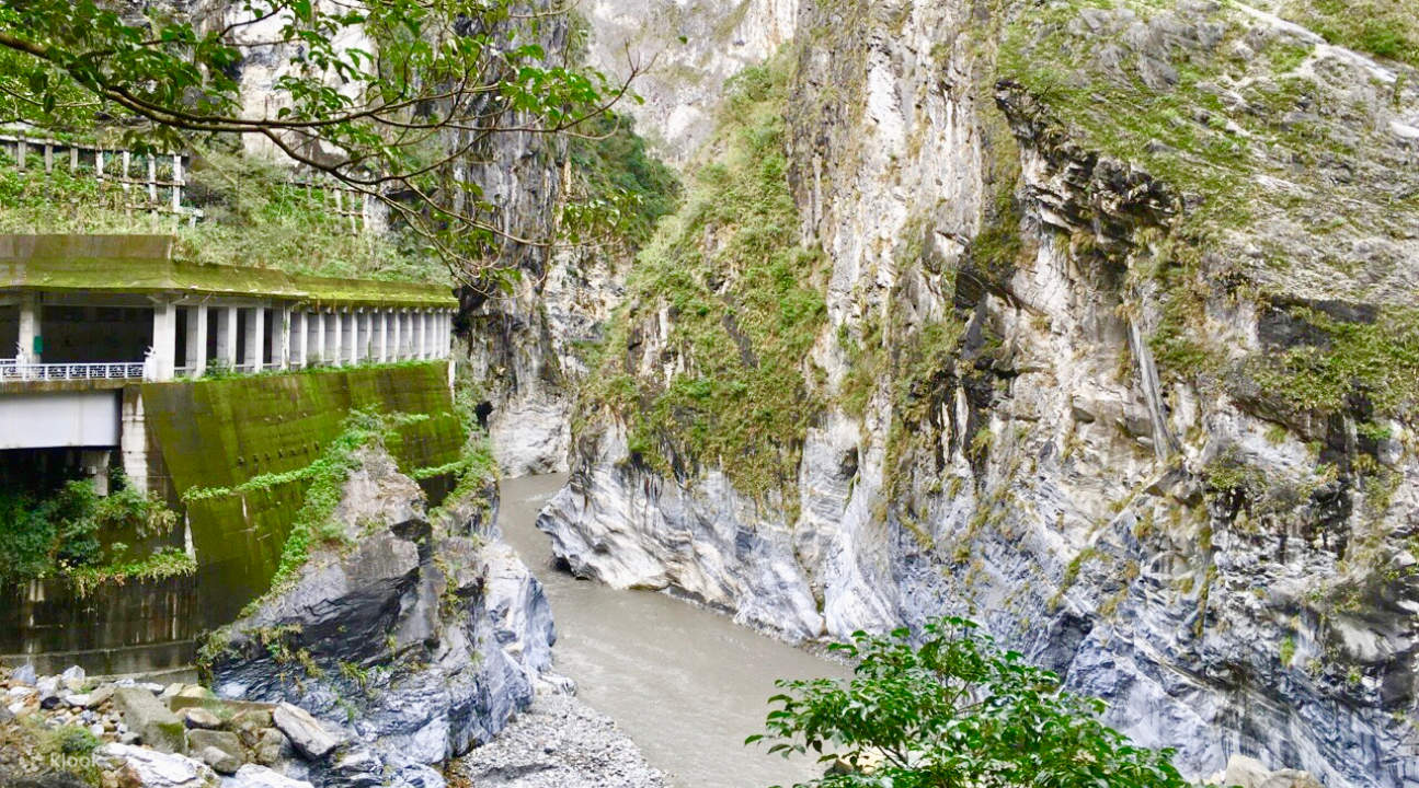 花蓮・太魯閣峡谷 貸切チャーター（台北発）