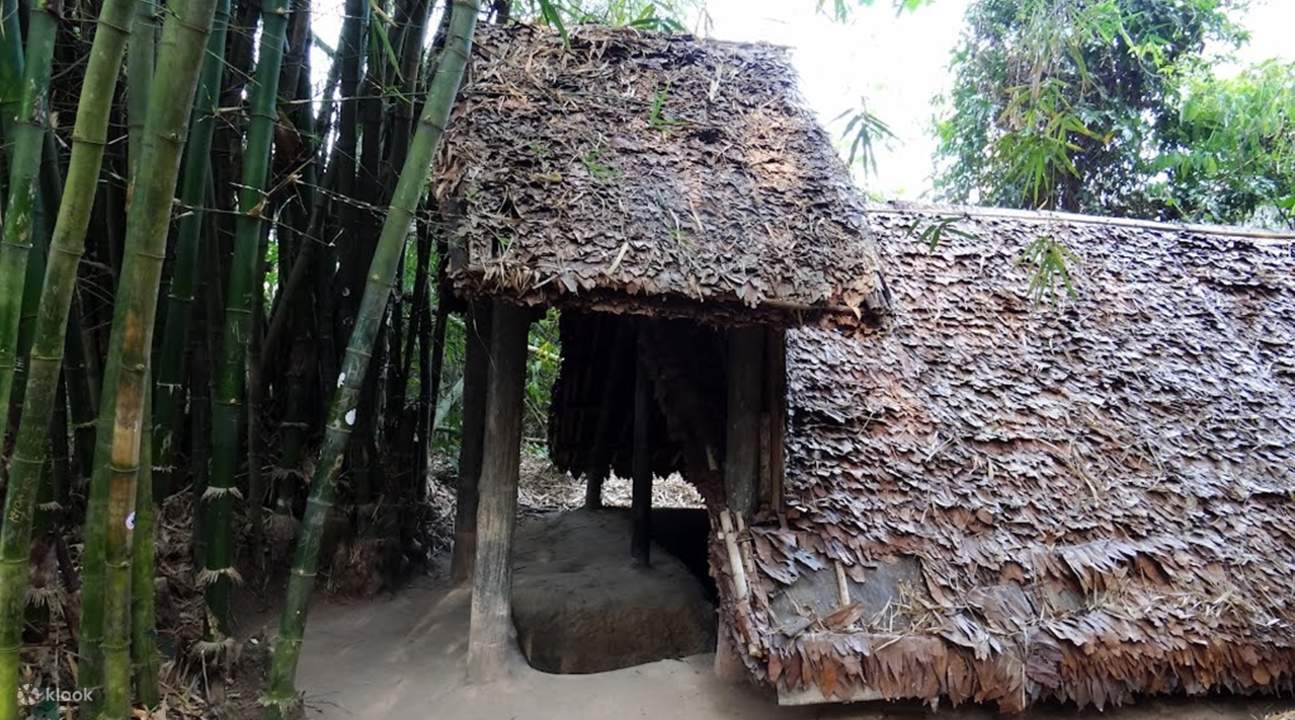 Cu Chi Tunnels and Cao Dai Temple Full Day Tour from Ho Chi Minh City