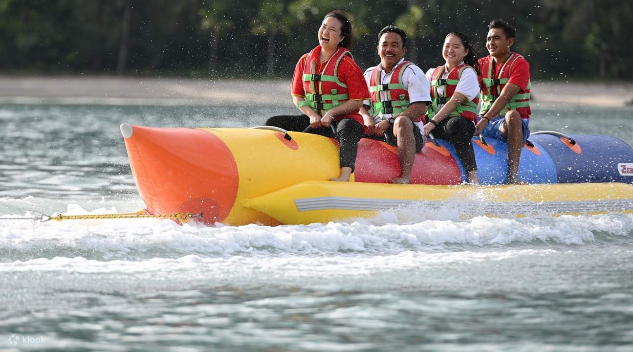 Катание на банане от Paradise 101