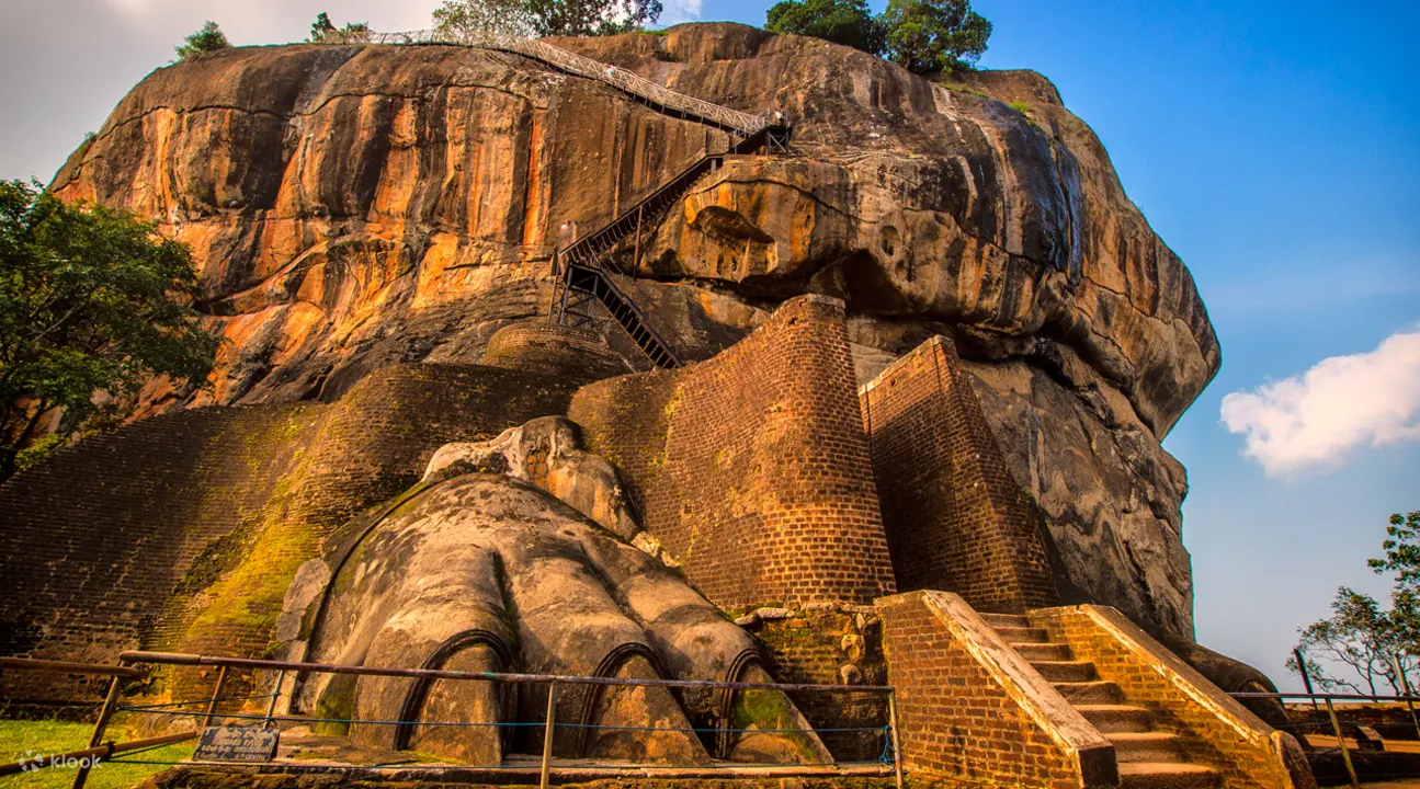 Sigiriya Lion's Rock Fortress Day Tour from Colombo - Klook India
