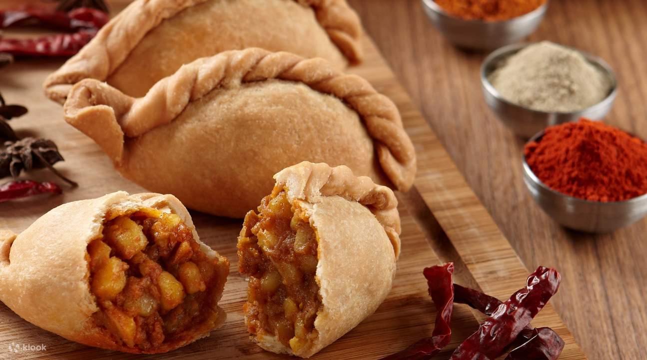 Old Chang kee curry Puffs