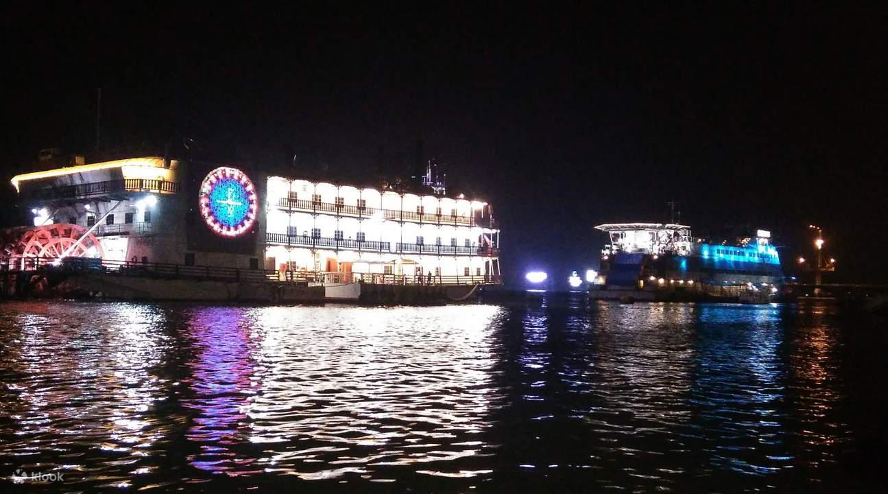 tàu du lịch sòng bạc ngoài khơi