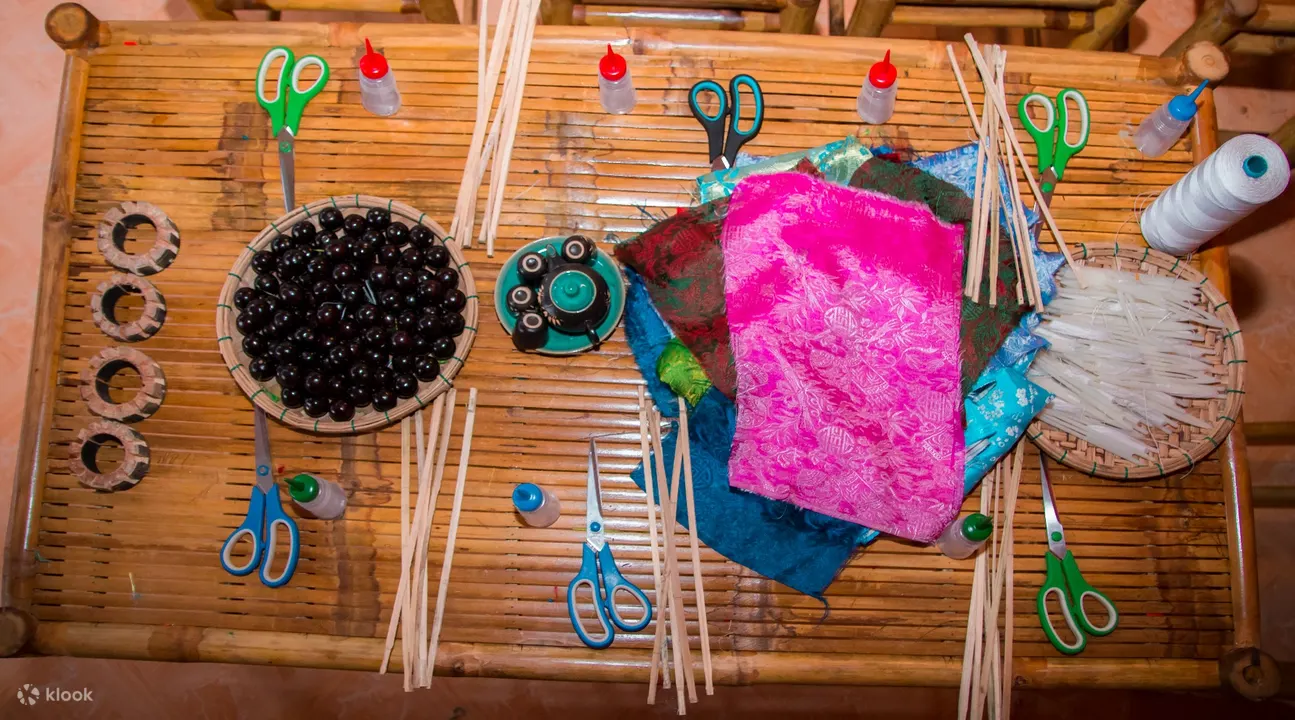 Lantern making materials
