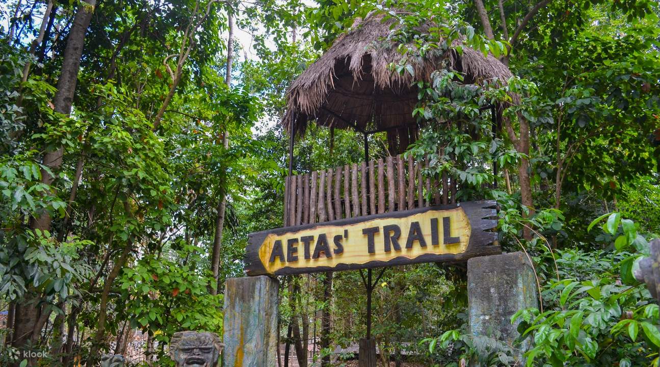 Jejak Aeta di Zoobic Safari di Subic 