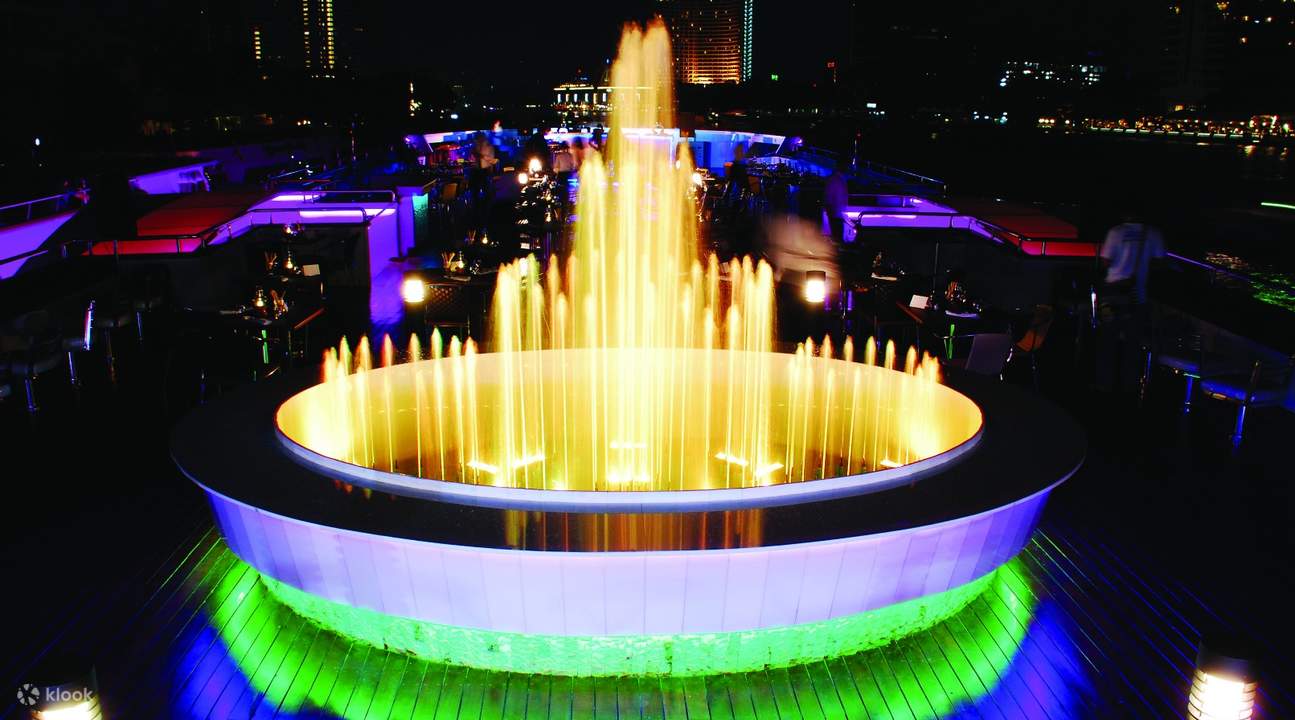 曼谷璀璨珍珠号游船晚餐（喷泉景色）