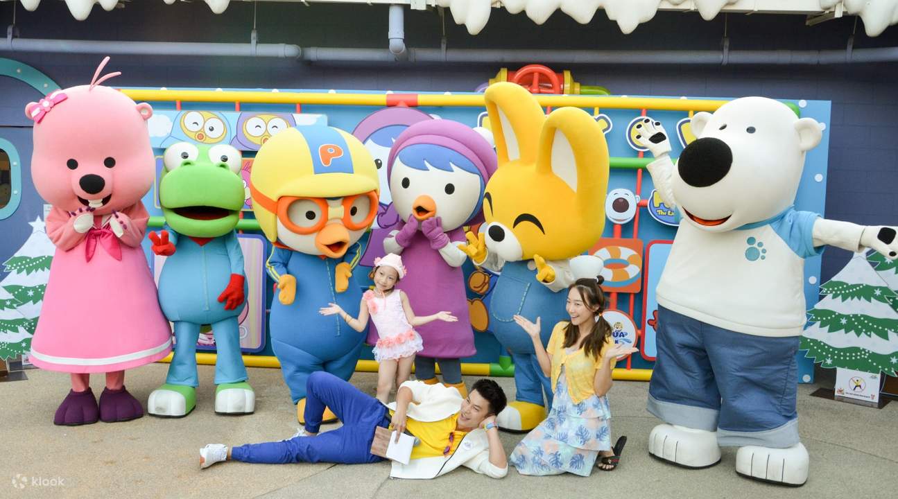`
Pororo and Friends, Pororo Aquapark Bangkok, Thailand 