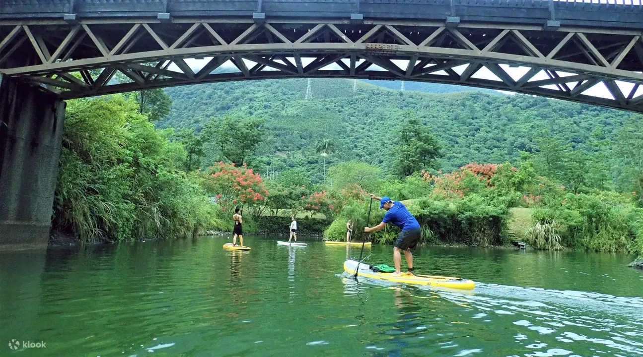 paddle boarding lake taipei