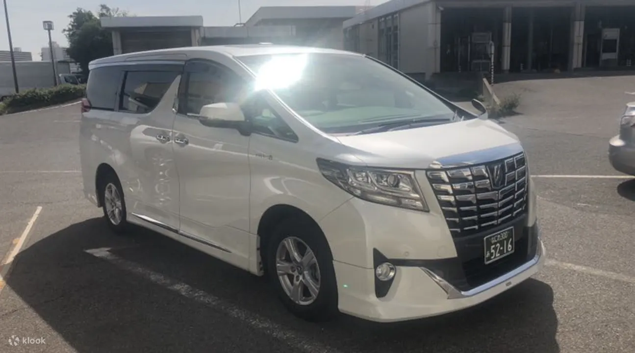 日本白色面包车