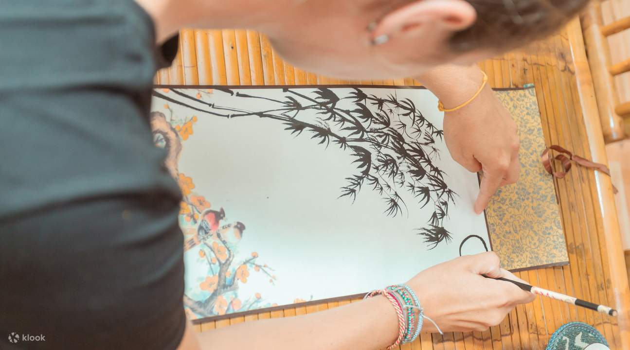 Lớp học vẽ tranh truyền thống Việt Nam