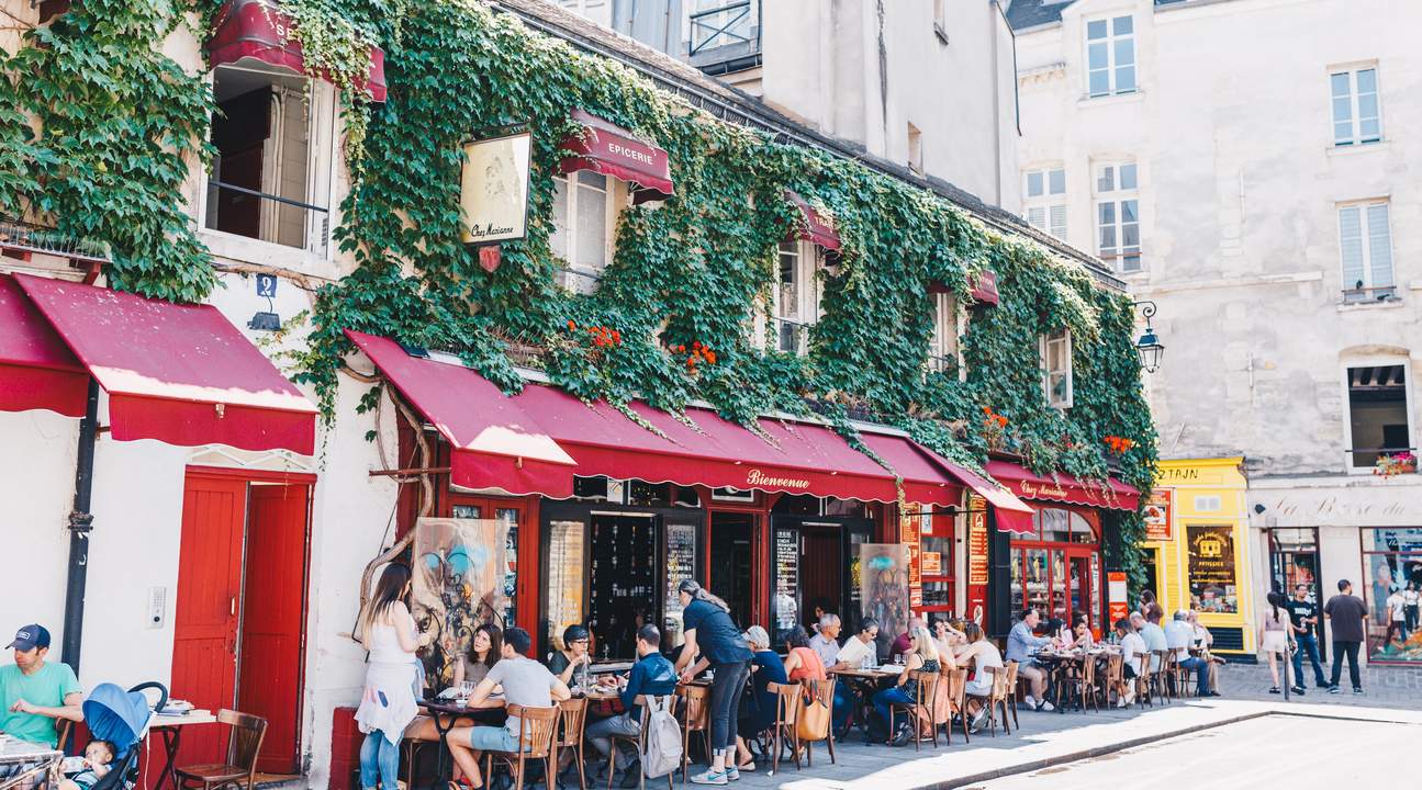 Wisata Berpemandu Le Marais, Pengalaman berbelanja & Rooftop Bar Paris Klook Indonesia