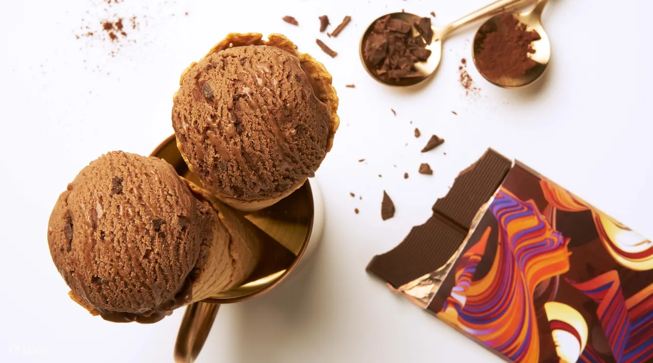 chocolate ice cream at Häagen-Dazs™ in Singapore