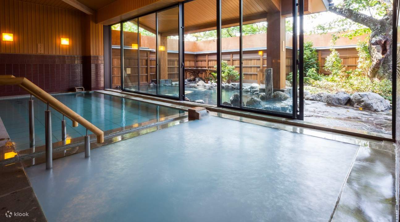 öffentliches Hallenbad im Fu Fu No Yu Onsen