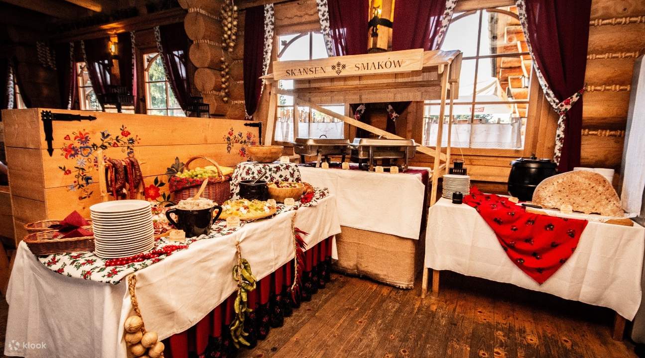 Polish Folk Show and Traditional Dinner Ticket in Krakow, Poland Klook