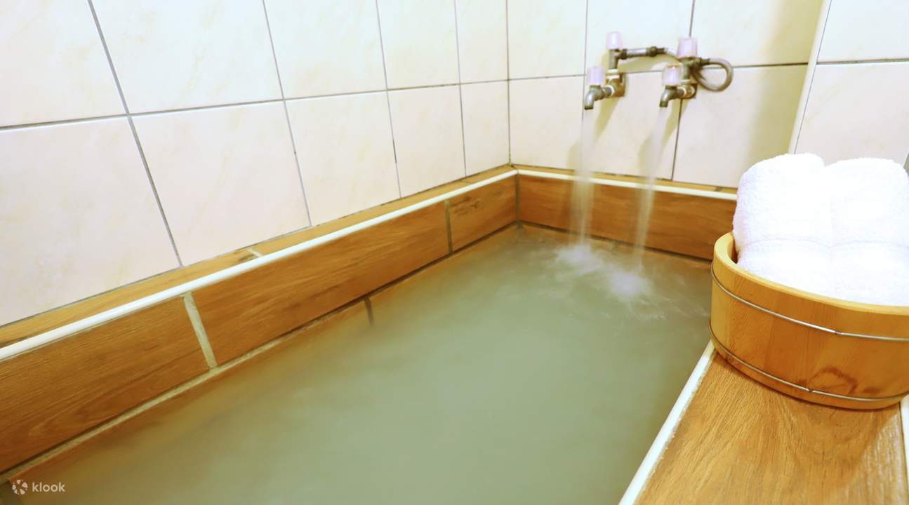 Bath tub in Gorgeous Hot Spring Resort Hotel, Taipei