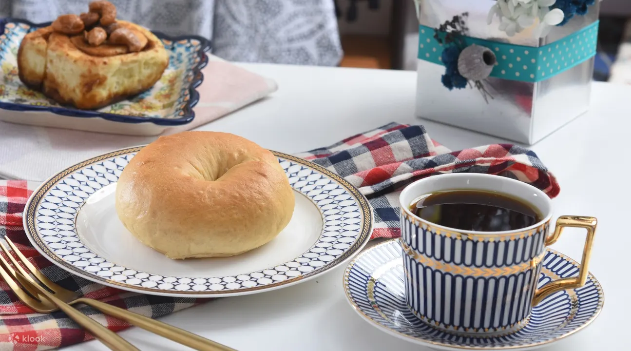 EddieWow Coffee 艾迪瓦屋 - 捷运象山站