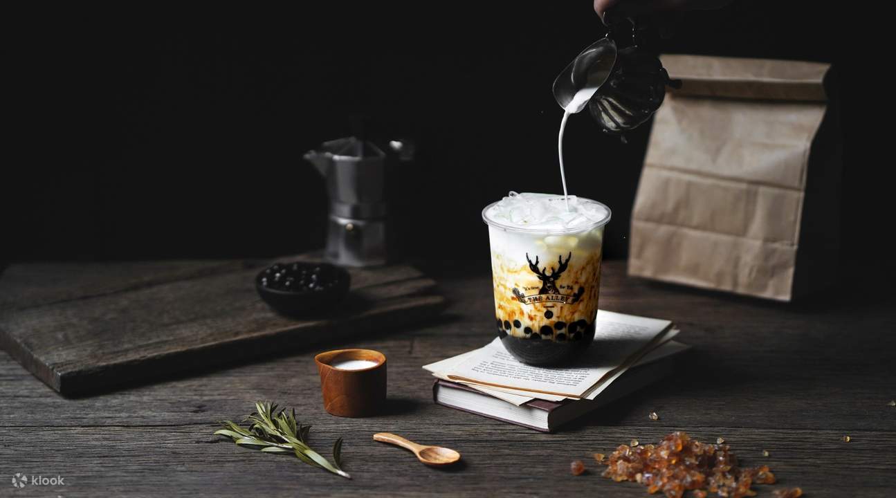 alley at The Alley at Siam Center and CentralWorld