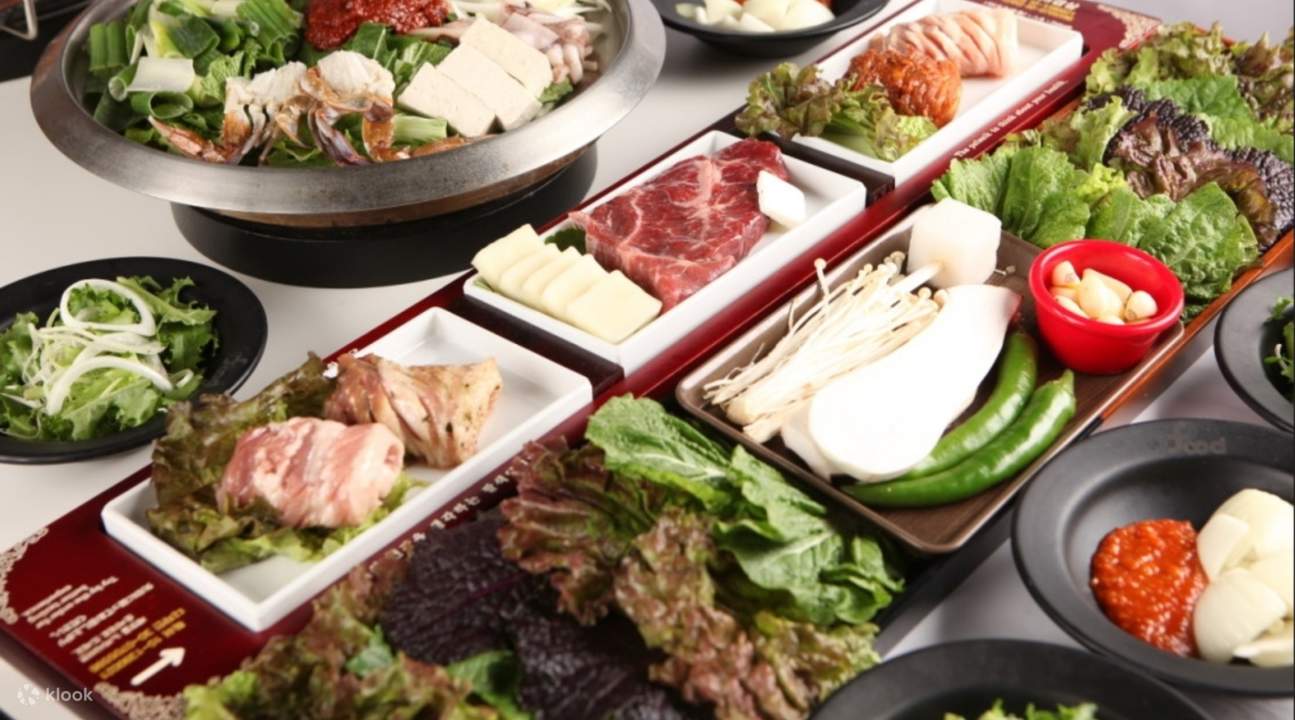 greens in palsaik samgyeopsal in myeongdong