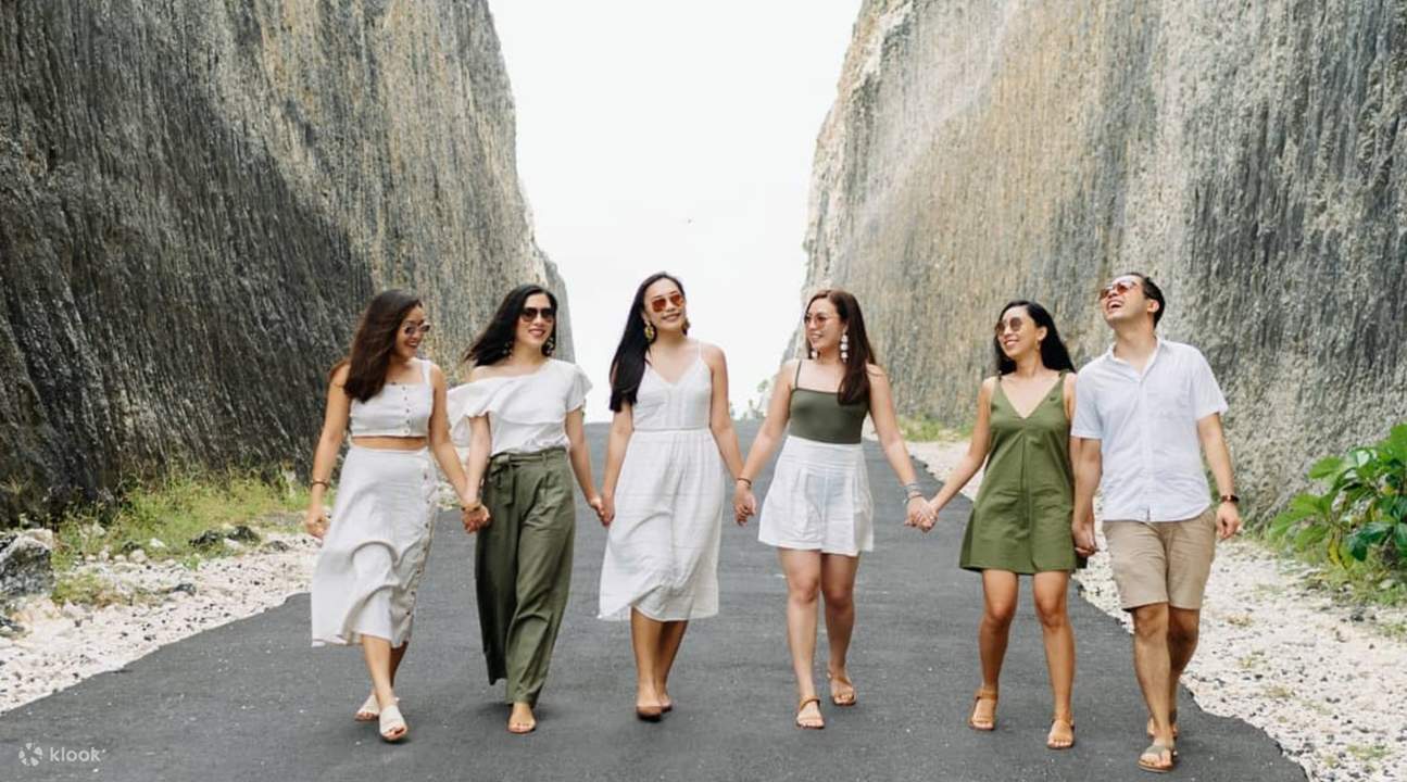 gia đình chụp ảnh ở Bali