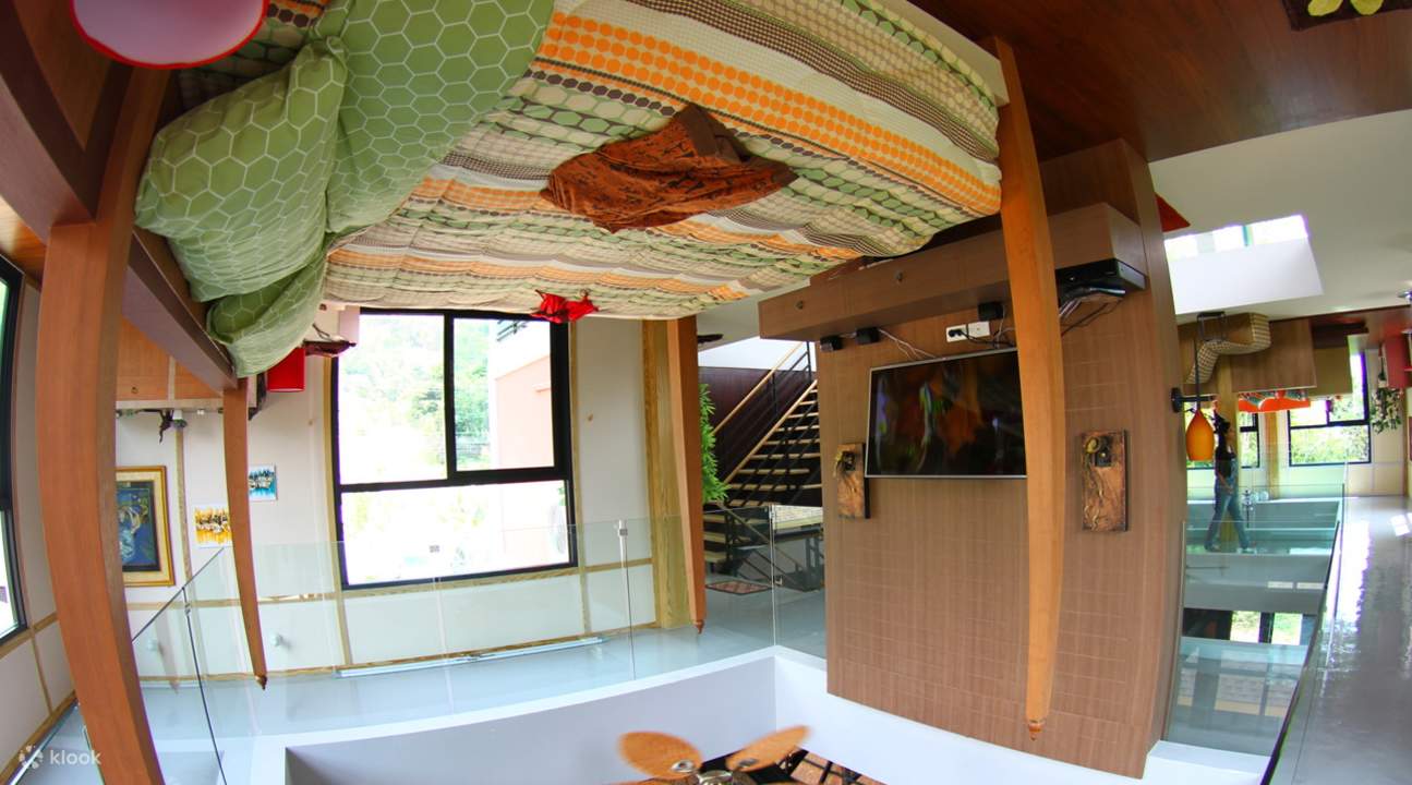 rumah terbalik di Phuket