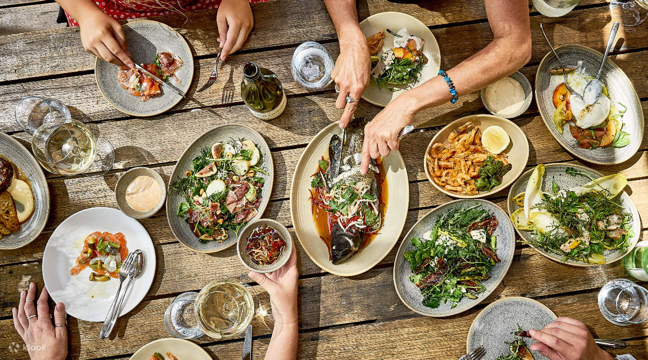 makanan yang dihidangkan di restoran Brokenwood