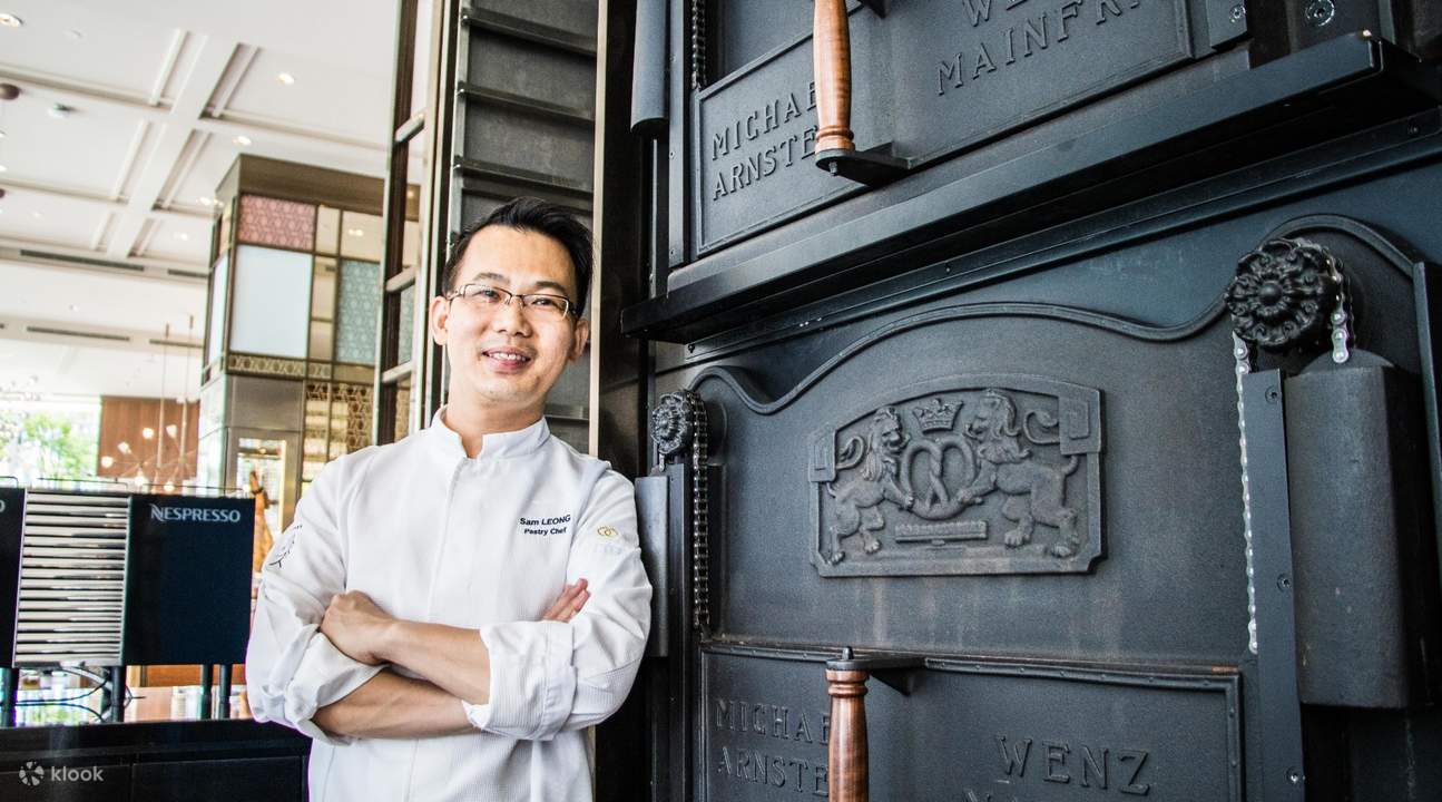 Executive Pastry Chef Sam Leong at 1864 in Sofitel Singapore