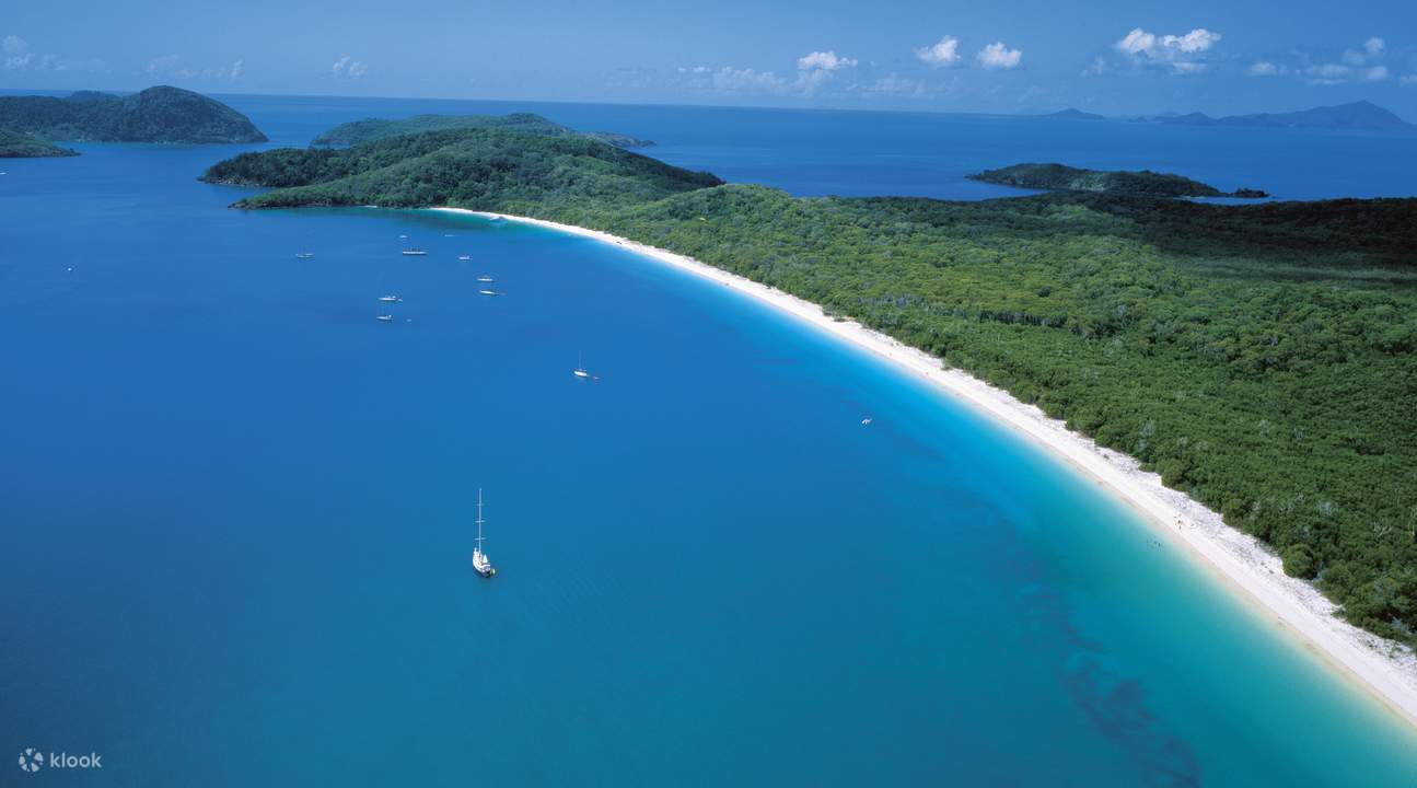 Avventura di un'intera giornata in barca a vela Camira a Whitehaven Beach con partenza da Airlie Beach