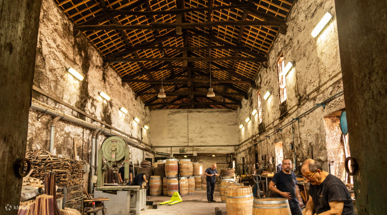 porto wine cellar tour